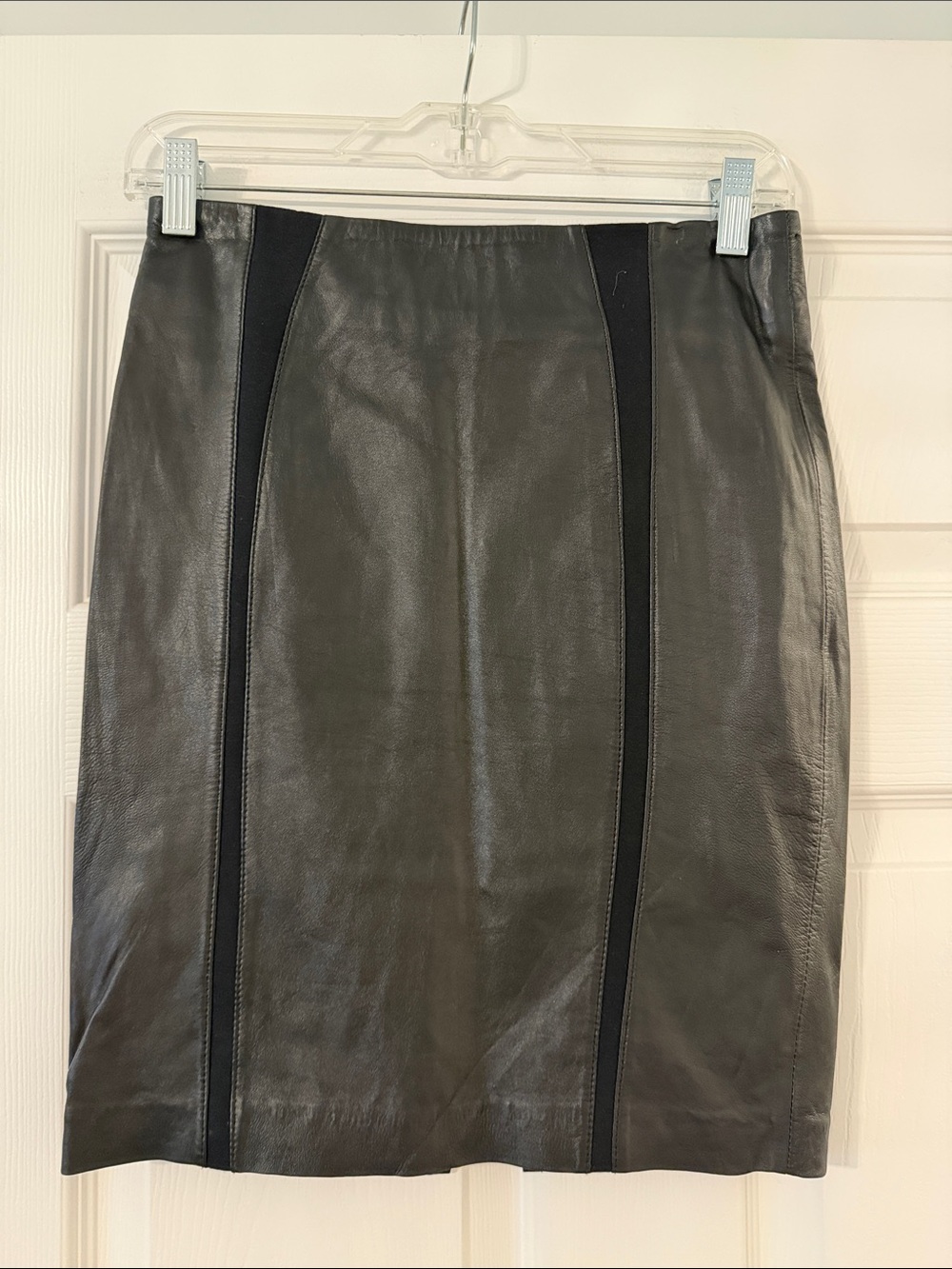 TEENFLO Black Leather Panel Pencil Skirt size 00 brand new original price $375